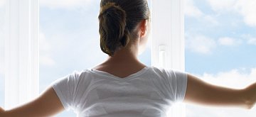 Чем отличаются дышащие окна от обычных с клапанами и без